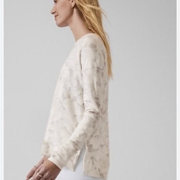 Athleta Boaster Luxe Printed Sweatshirt in Chakra Floral Bluff Grey - Picture 2 of 7